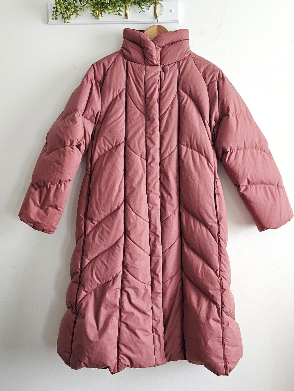 Portrait Women’s Small Long Down Puffer Coat Mauve Pink Quilted Maxi Winter